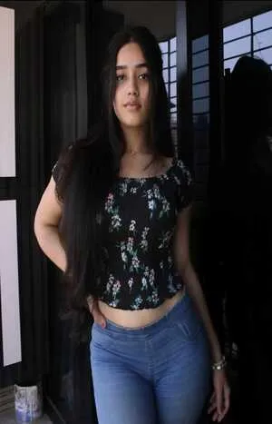 call girl service in Sundar Nagar